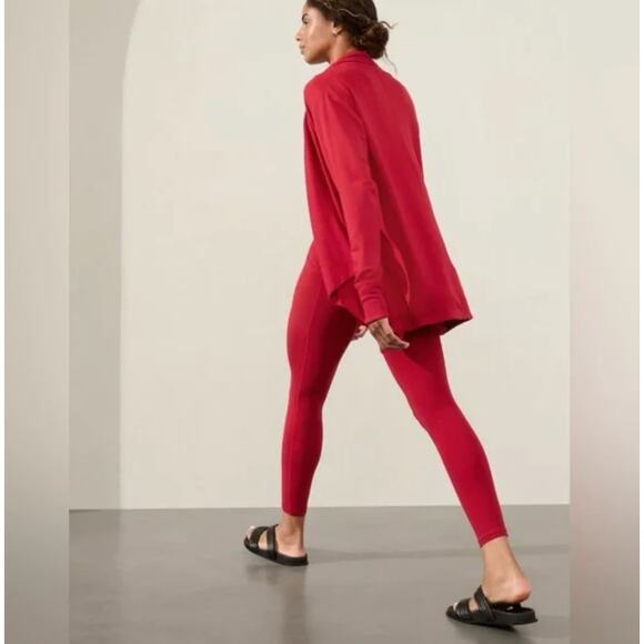 ATHLETA Pranayama Wrap Clover Berry Red Sz 1X NWT {FF25} - Picture 2 of 5